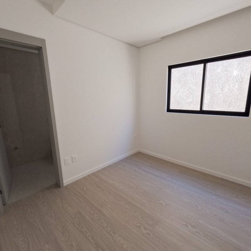 Suite-2.jpg