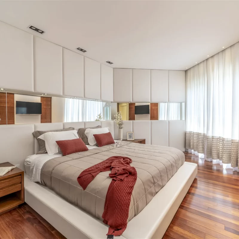 bhr_t8_302-1016.jpg-name-b6e94d6d5a95f3d29a1eed4f5bd0c7b9bd894b3c8712eddf926624b29eaec110