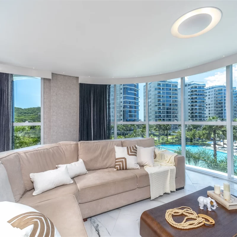 bhr_t8_302-104.jpg-name-1cc92852b6467f0fd66b355e1819622d068f7c949670ddcd1b19837b2375cede