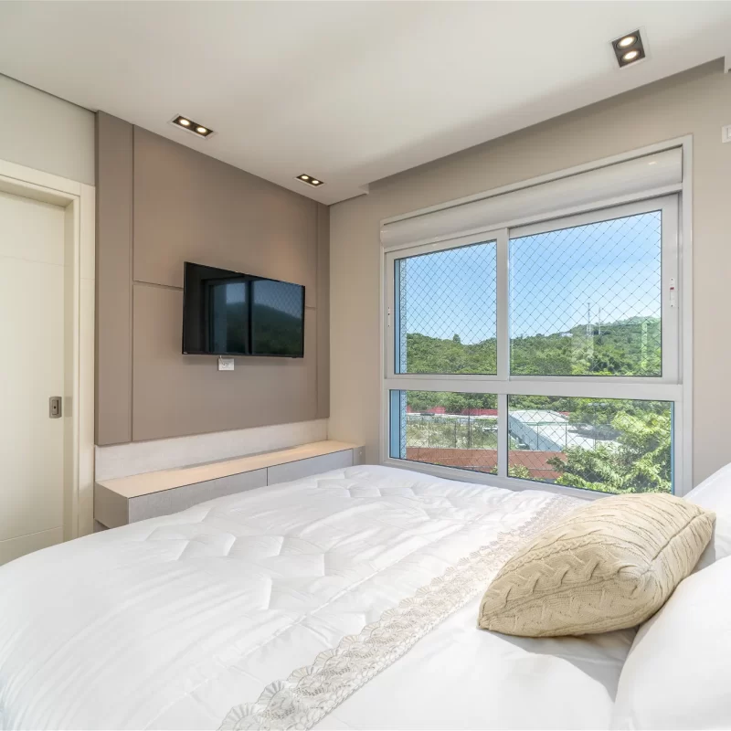 bhr_t8_302-173.jpg-name-bb1a1c5027696d2112a2a0b303cedc207dc20ccadbb2f13a4a21f1a6b2490a3c